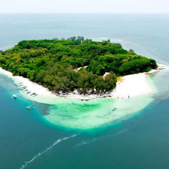 Menata Pariwisata Masa Depan: Lombok Barat Menuju Destinasi Personal dan Autentik